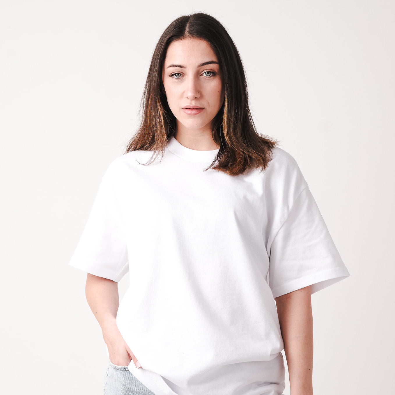script t-shirt white